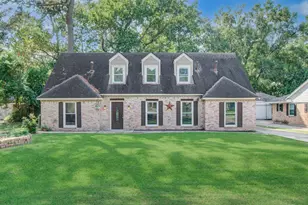 674 Ravensworth Dr, Conroe, TX 77302 - Photo 1