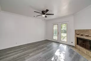 674 Ravensworth Dr, Conroe, TX 77302 - Photo 13