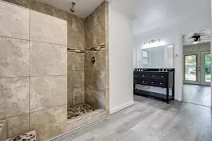 674 Ravensworth Dr, Conroe, TX 77302 - Photo 19