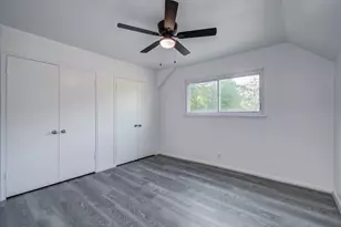 674 Ravensworth Dr, Conroe, TX 77302 - Photo 37