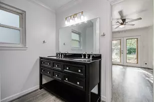 674 Ravensworth Dr, Conroe, TX 77302 - Photo 21