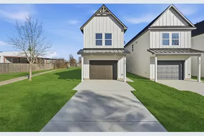 530 N 4th Street, La Porte, TX 77571 - Photo 1
