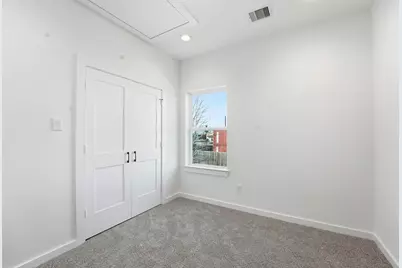 530 N 4th Street, La Porte, TX 77571 - Photo 15