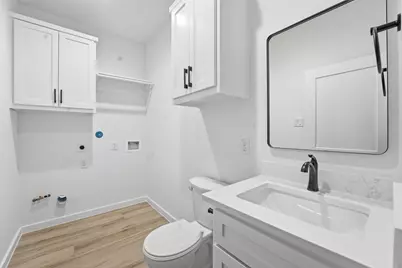 530 N 4th Street, La Porte, TX 77571 - Photo 9