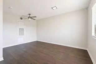 1824 Thonig Rd, Houston, TX 77055 - Photo 5