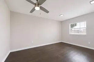 1824 Thonig Rd, Houston, TX 77055 - Photo 7