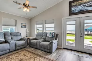 1453 County Rd 230, Sargent, TX 77414 - Photo 9