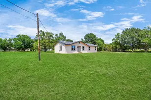 1030 San Felipe Rd, Sealy, TX 77474 - Photo 5