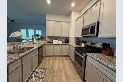 6102 Hazel Lake Drive, Conroe, TX 77303 - Photo 5