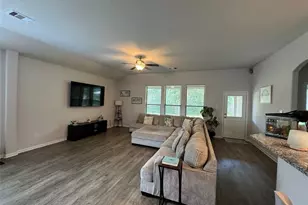 6102 Hazel Lk Dr, Conroe, TX 77303 - Photo 3
