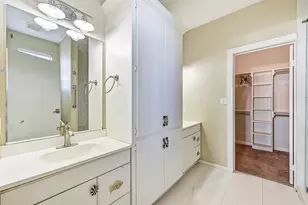 40 Harbor Cir, Tiki Island, TX 77554 - Photo 21