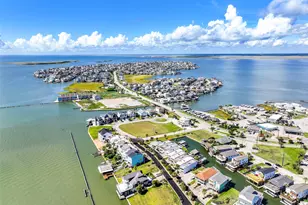 40 Harbor Cir, Tiki Island, TX 77554 - Photo 37