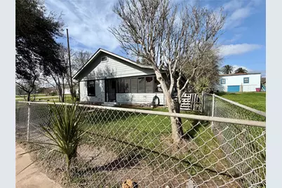 326 W 2nd Street, Freeport, TX 77541 - Photo 3