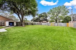 2006 17th Ave N, Texas City, TX 77590 - Photo 29