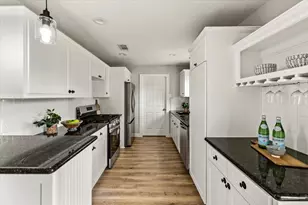 2006 17th Ave N, Texas City, TX 77590 - Photo 11