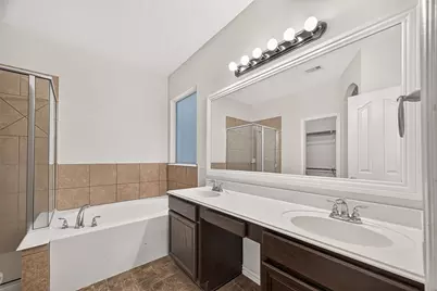 10511 Whisper Bluff Drive, Humble, TX 77396 - Photo 23