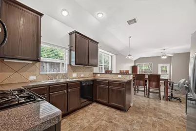 10511 Whisper Bluff Drive, Humble, TX 77396 - Photo 5