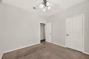 10511 Whisper Bluff Dr, Humble, TX 77396 - Photo 17