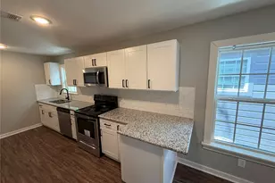 1210 E 33rd St, Houston, TX 77022 - Photo 3