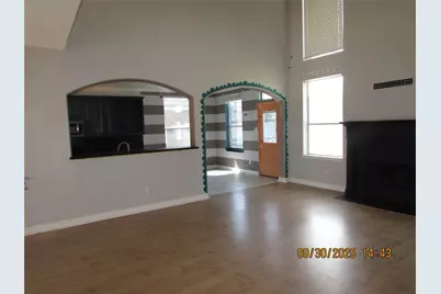 203 Rolling Springs Lane, Dickinson, TX 77539 - Photo 5