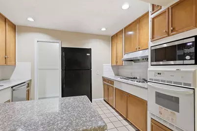 106 Barracuda Avenue, Galveston, TX 77550 - Photo 7