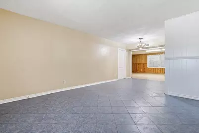 106 Barracuda Avenue, Galveston, TX 77550 - Photo 17