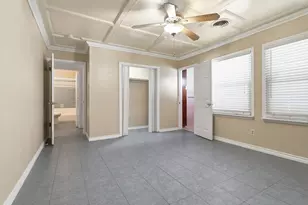 106 Barracuda Ave, Galveston, TX 77550 - Photo 11