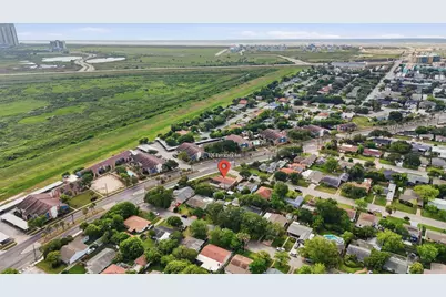 106 Barracuda Avenue, Galveston, TX 77550 - Photo 25