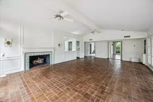 626 Rocky River Rd, Houston, TX 77056 - Photo 5