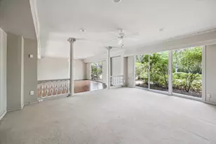 626 Rocky River Rd, Houston, TX 77056 - Photo 21