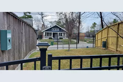 2422 Maufferd Street, Houston, TX 77009 - Photo 33