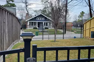 2422 Maufferd St, Houston, TX 77009 - Photo 33