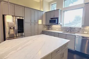 2422 Maufferd St, Houston, TX 77009 - Photo 17