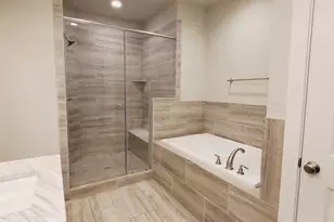 2422 Maufferd St, Houston, TX 77009 - Photo 23