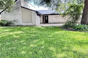 354 S Amherst Dr, West Columbia, TX 77486 - Photo 1