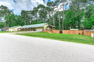 100 Magnolia Pl, Coldspring, TX 77331 - Photo 3