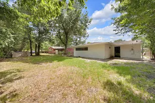 5831 Lyndhurst St, Houston, TX 77033 - Photo 3