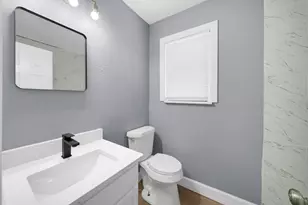 5831 Lyndhurst St, Houston, TX 77033 - Photo 17