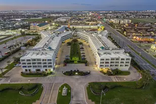 6102 Seawall Blvd, Galveston, TX 77551 - Photo 21
