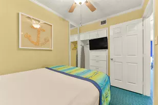 6102 Seawall Blvd, Galveston, TX 77551 - Photo 13