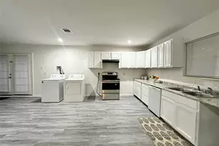 5346 Windswept Ln, Houston, TX 77056 - Photo 13