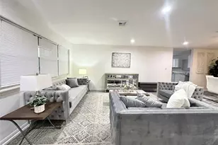 5346 Windswept Ln, Houston, TX 77056 - Photo 7