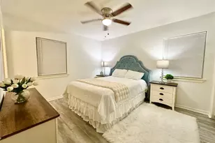 5346 Windswept Ln, Houston, TX 77056 - Photo 13