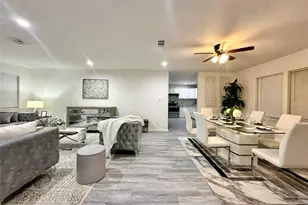 5346 Windswept Ln, Houston, TX 77056 - Photo 3