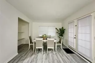 5346 Windswept Ln, Houston, TX 77056 - Photo 11