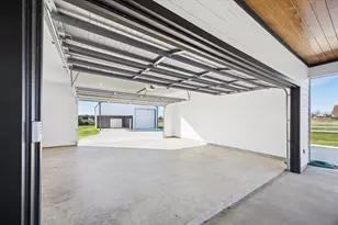 27645 Spring Hill Rd, Hempstead, TX 77445 - Photo 29