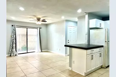 2750 Holly Hall Street #605, Houston, TX 77054 - Photo 3