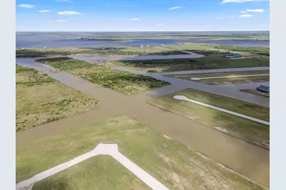 3060 Coastal Springs Loop, Palacios, TX 77465 - Photo 9