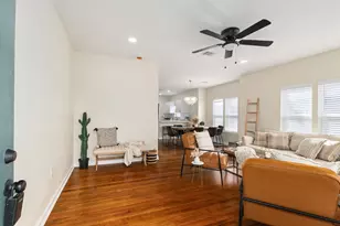 102 E Val Verde St, Brenham, TX 77833 - Photo 3