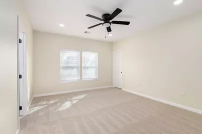 102 E Valverde Street, Brenham, TX 77833 - Photo 13